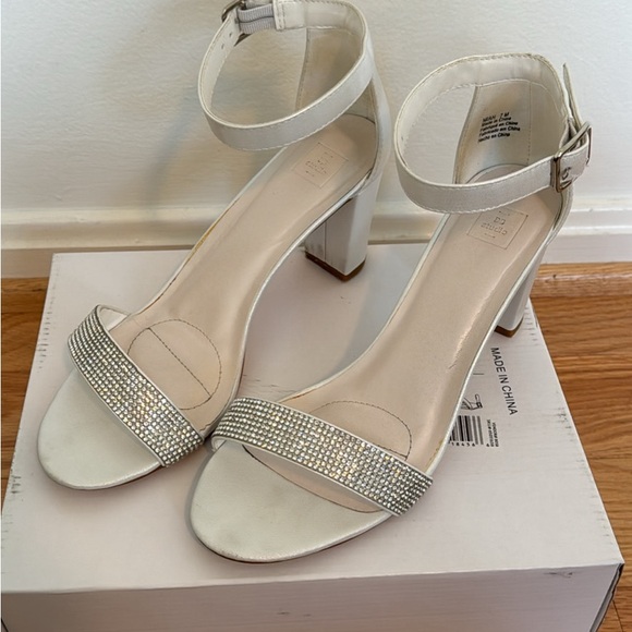 DAVIDS BRIDAL 3” WEDDING HEELS - Picture 3 of 7